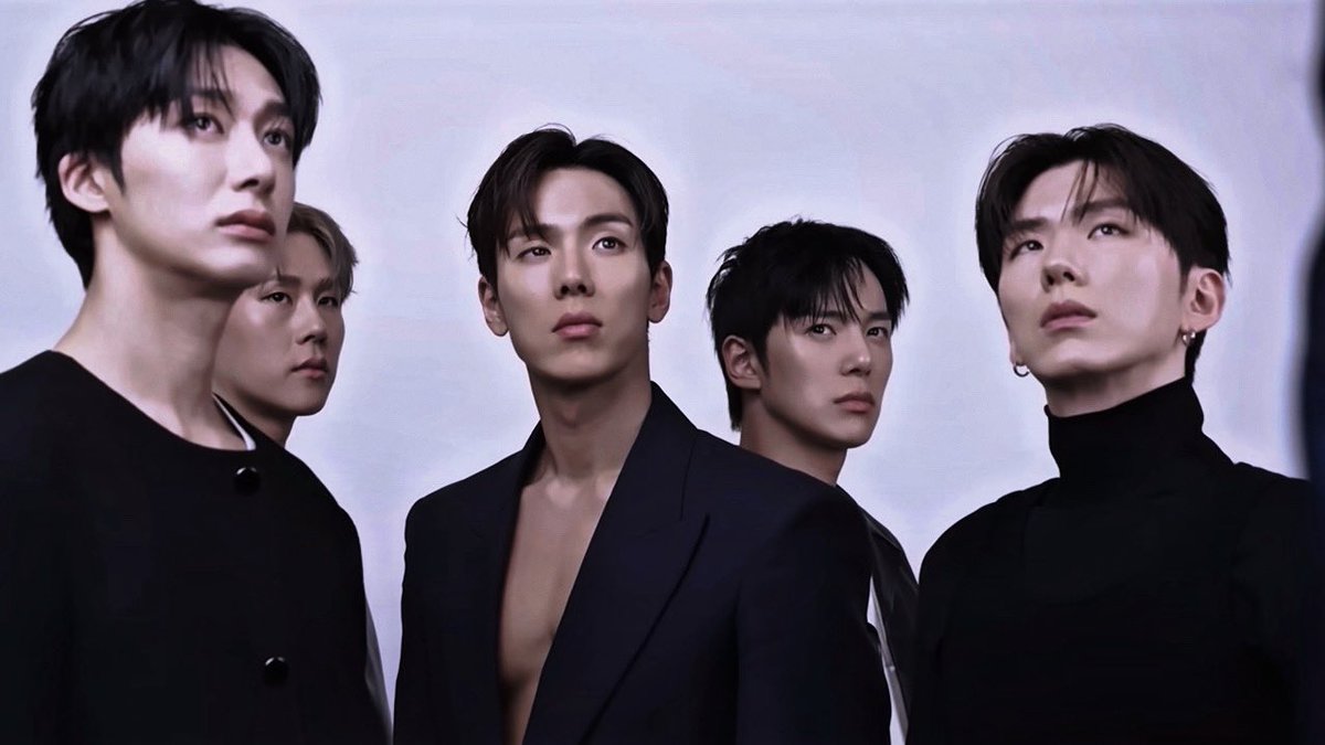 MONSTA X