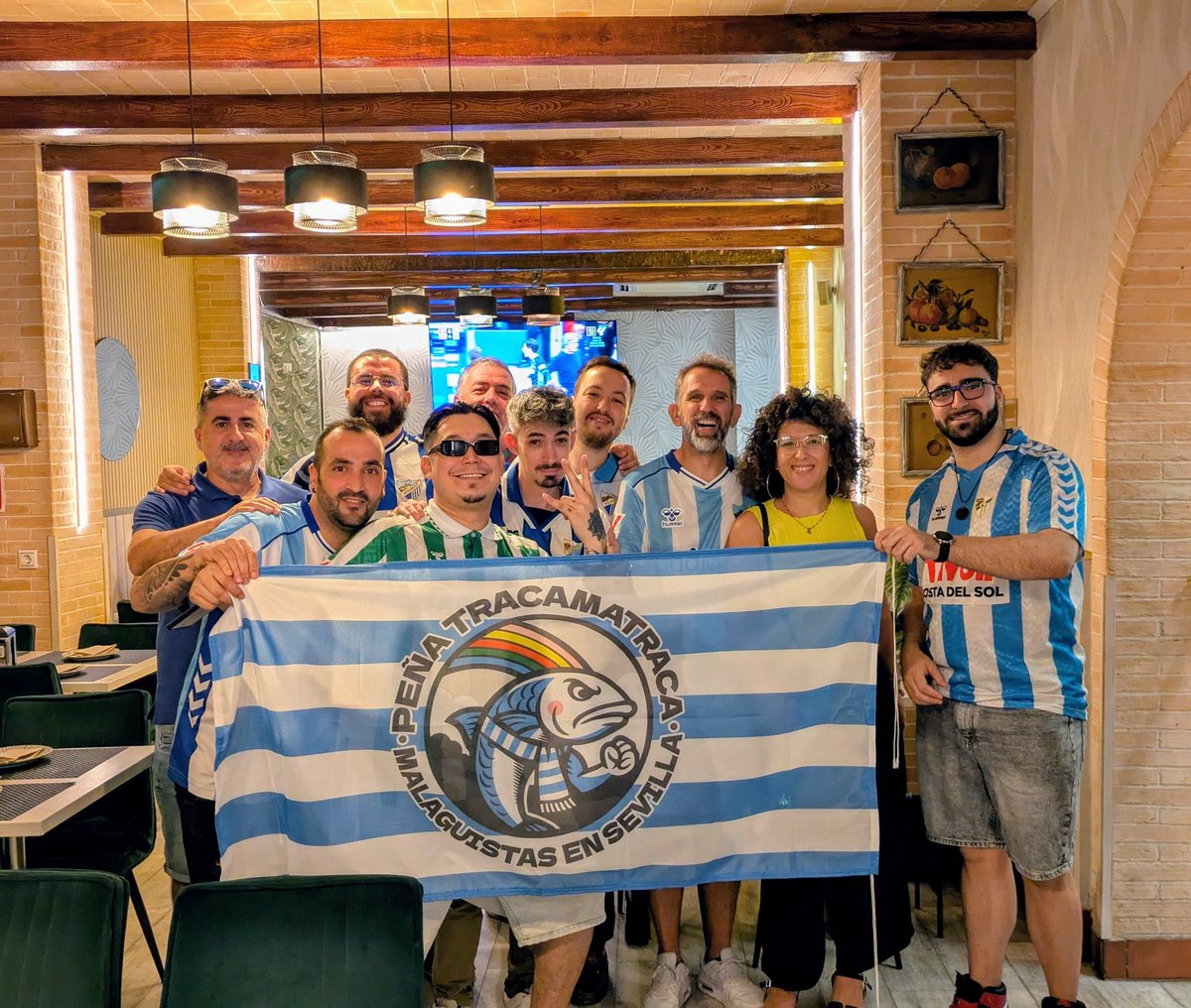 En esta foto hay una victoria