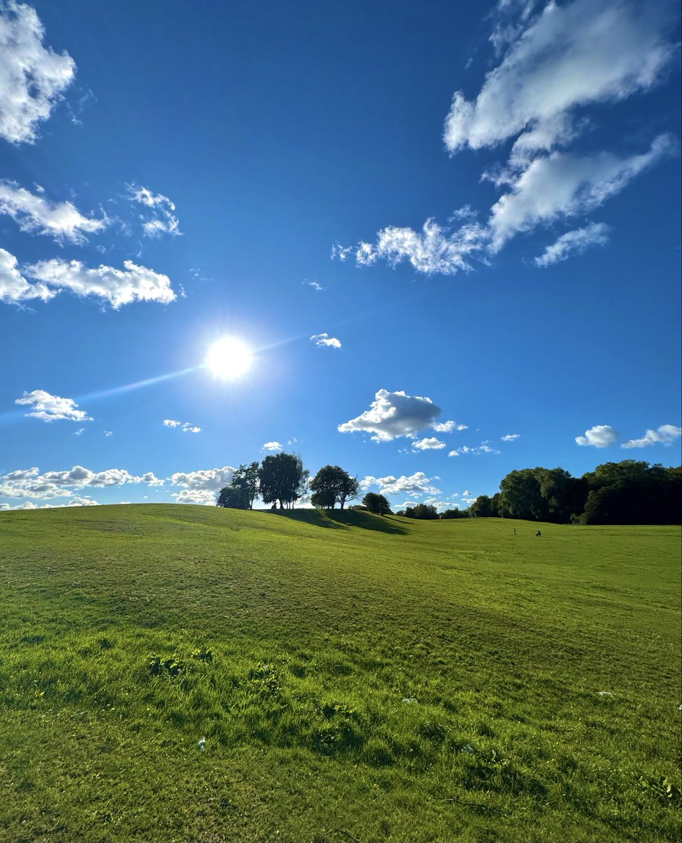 ماكنك في مانشستر تحس انك بالحسا