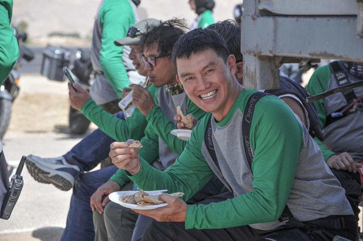 CrossEgypt's tweet image. A rider's first experience to "Alexandrian Fool" during today's lunch!
#CEC2025 #CrossEgyptChallenge #ExperienceEgypt #fim