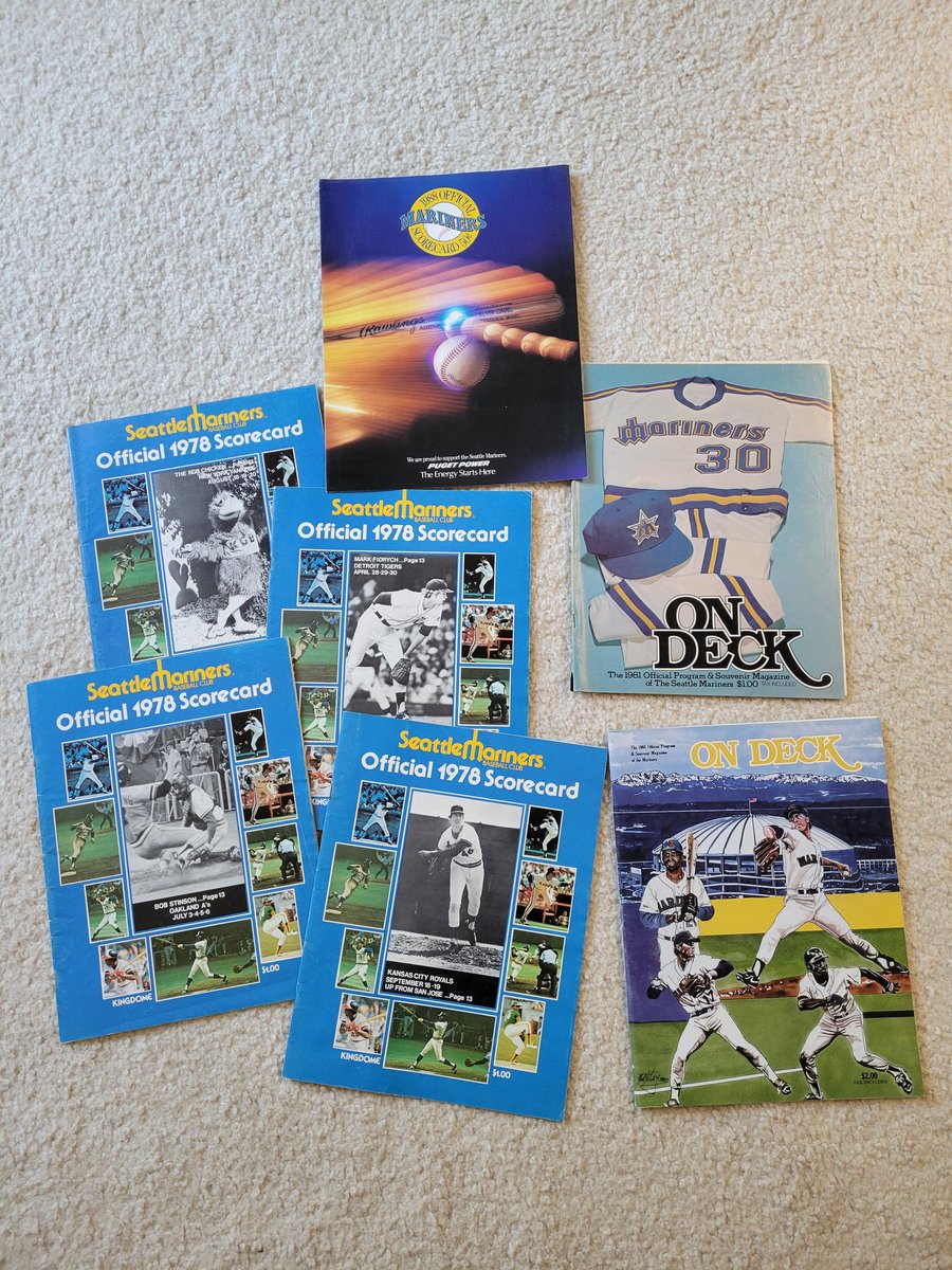 I've come into possession of these old <a href="/Mariners/">Seattle Mariners</a> scorecards 😍 They're not even filled in!!! #ephemera #GoMs
