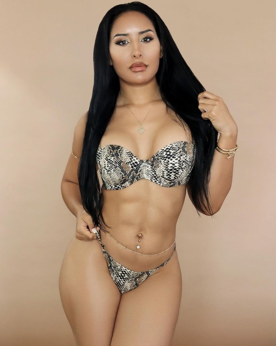 The She-Wolf 🐺🐾 tweet media