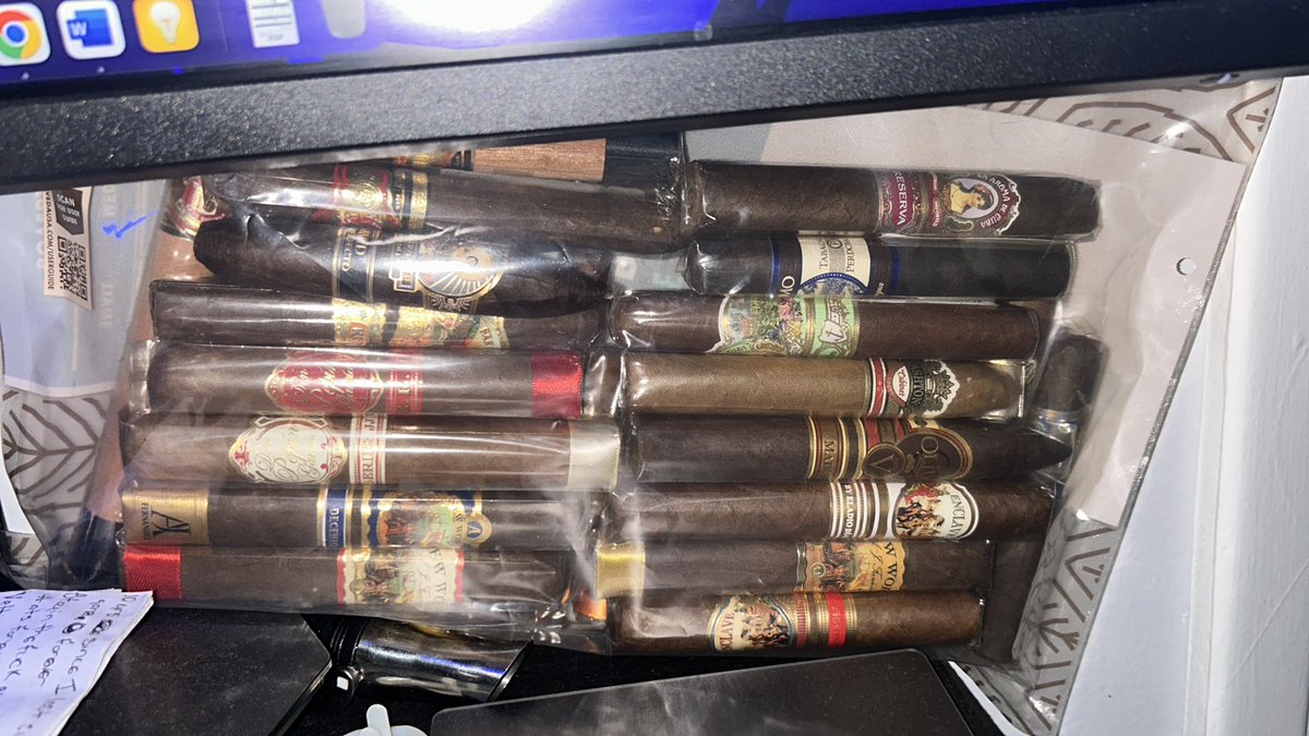 RegDaniel's tweet photo. @HoltsCigar https://t.co/eZbxUGt5H0