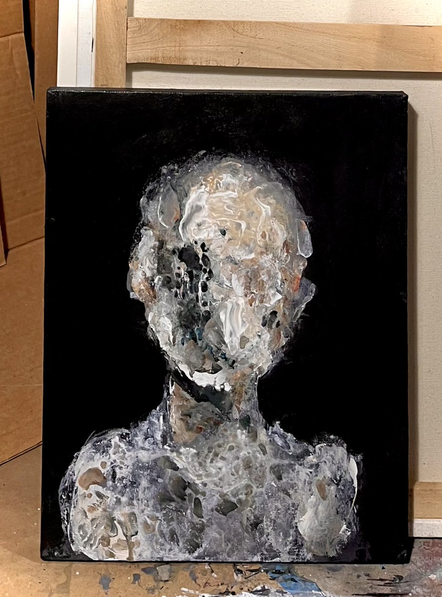 utgdeergirl's tweet image. Today’s studio session
New piece
Reworked my new inside-out self portrait. I feel the more I paint, the more I understand and see 🖤