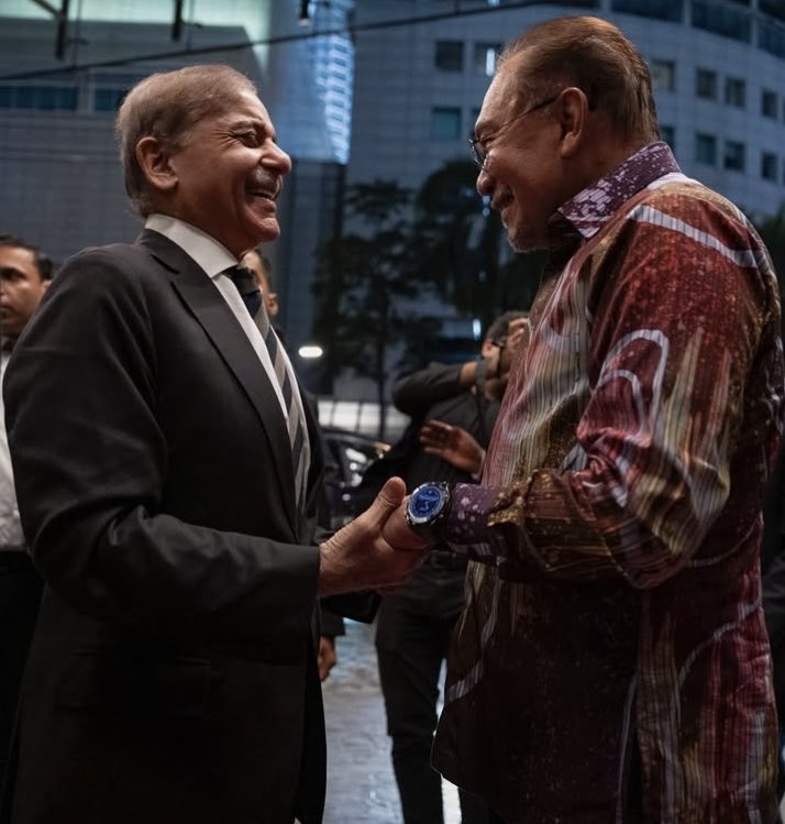 🇵🇰🤝🇲🇾A moment of unity, respect, and shared vision.
#ShehbazInMalaysia