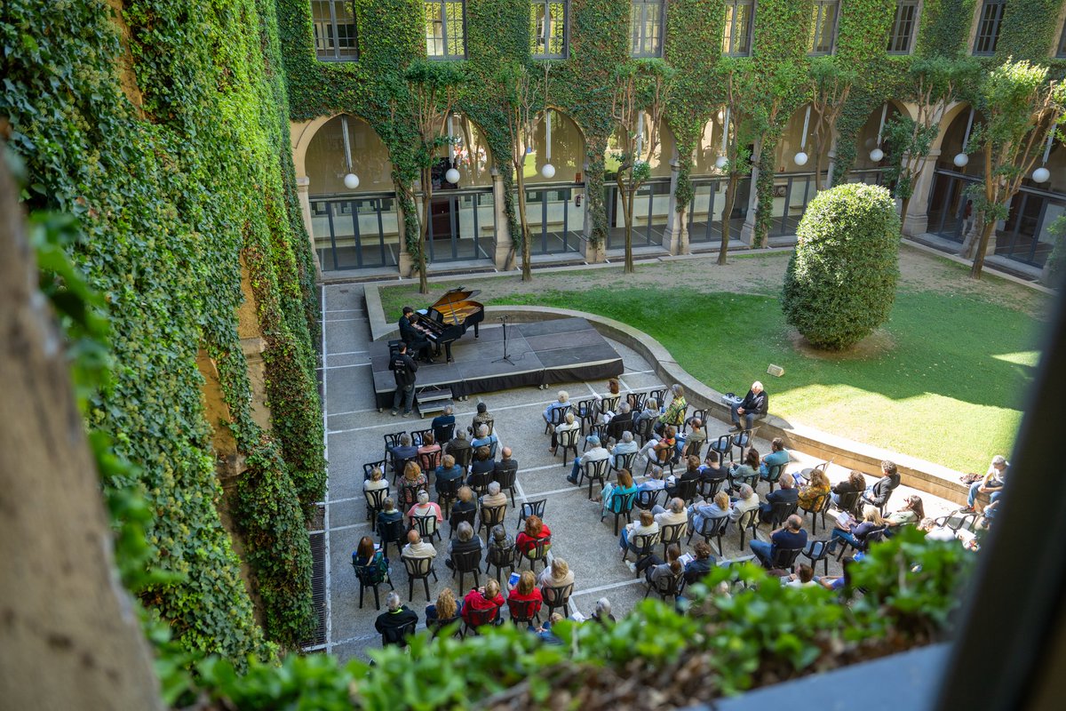 Tanquem el #MusiquemLleida molt contents després d’un cap de setmana inoblidable 🎶. 

Ha estat, un any més, una edició memorable! 💛 Trobareu més fotografies magnífiques de <a href="/defoto/">Agatha Apriliani</a> 📷 al nostre web!

coralshalom.cat/darreres-notic…