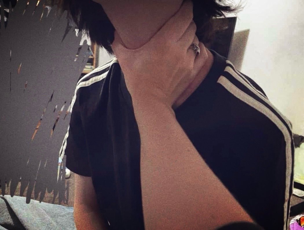my hb’s neck is tiny too hes my goals