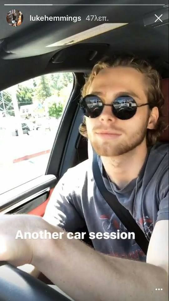 2fast4luke's tweet image. who tryna carpool  (๑’ᵕ’๑)⸝*

#5SOS_SELFIEDAY #5SOS #LUKE