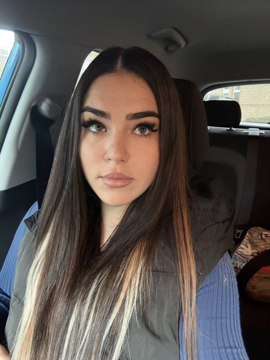 2fast4luke's tweet image. who tryna carpool  (๑’ᵕ’๑)⸝*

#5SOS_SELFIEDAY #5SOS #LUKE