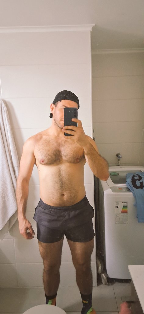 rafaeljim29's tweet photo. Seguimos el entreno 🦵💪 https://t.co/A9jGc4pfYR