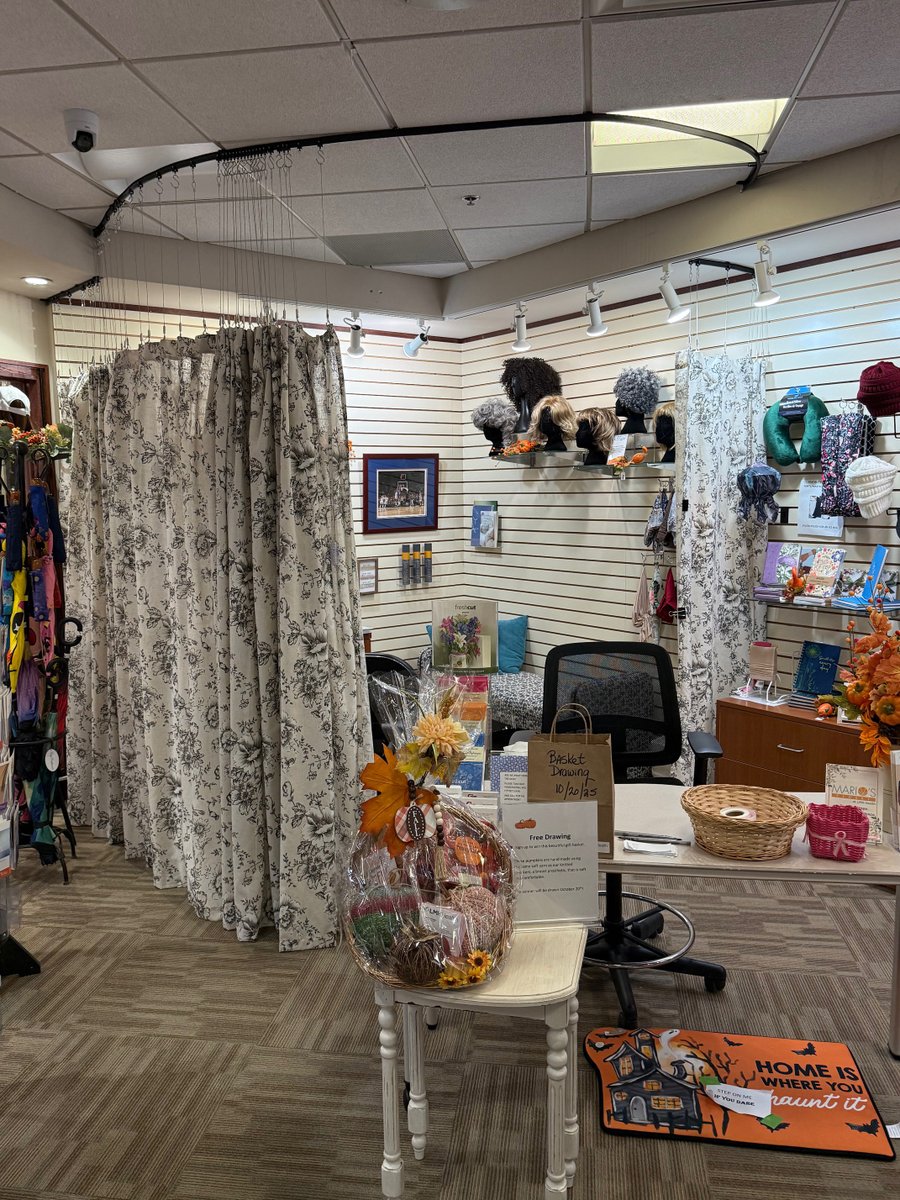 lmhorg's tweet photo. 🎉 The LMH Health Gift Shop and Mario's Closet are now open Monday–Friday, 9 AM to 4 PM! 🛍️ Stop by and see why we were voted Best Gift Shop by Best of Lawrence! Thank you for supporting local 💙 #BestOfLawrence #LMHHealth #ShopLocal https://t.co/tpzczvXoUo