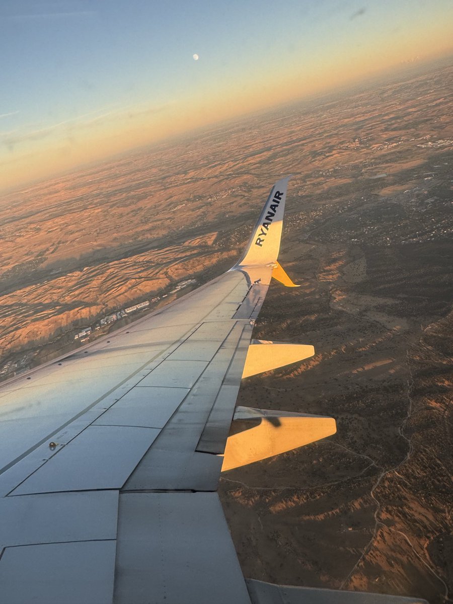 pablopownall's tweet image. Beautiful views leaving Madrid 🇪🇸 @Ryanair