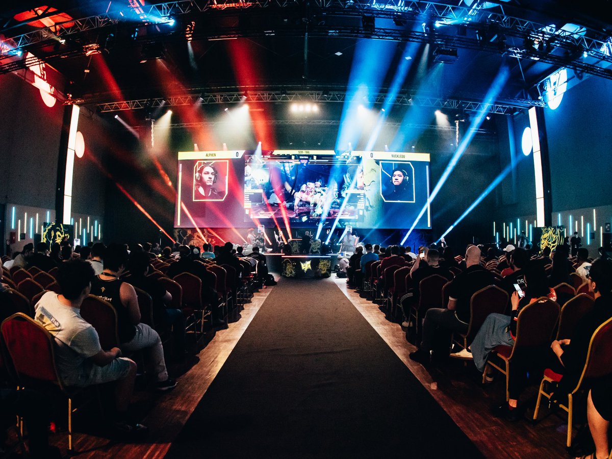 Broken | LudySweg (@ludysweg) on Twitter photo Après un long moment d’attente, voici les photos de l’#ufa2025 ! 
Je suis vraiment trop content de vous partager ça ✨🙂↕️
N’hésitez pas à partager et m’identifier si vous utiliser certaines de ces photos ! 👌🏾
(Et identifier ceux que j’ai oublié 👀)
lartyste.pixieset.com/ufa2025/ Après un long moment d’attente, voici les photos de l’#ufa2025 ! 
Je suis vraiment trop content de vous partager ça ✨🙂↕️
N’hésitez pas à partager et m’identifier si vous utiliser certaines de ces photos ! 👌🏾
(Et identifier ceux que j’ai oublié 👀)
lartyste.pixieset.com/ufa2025/