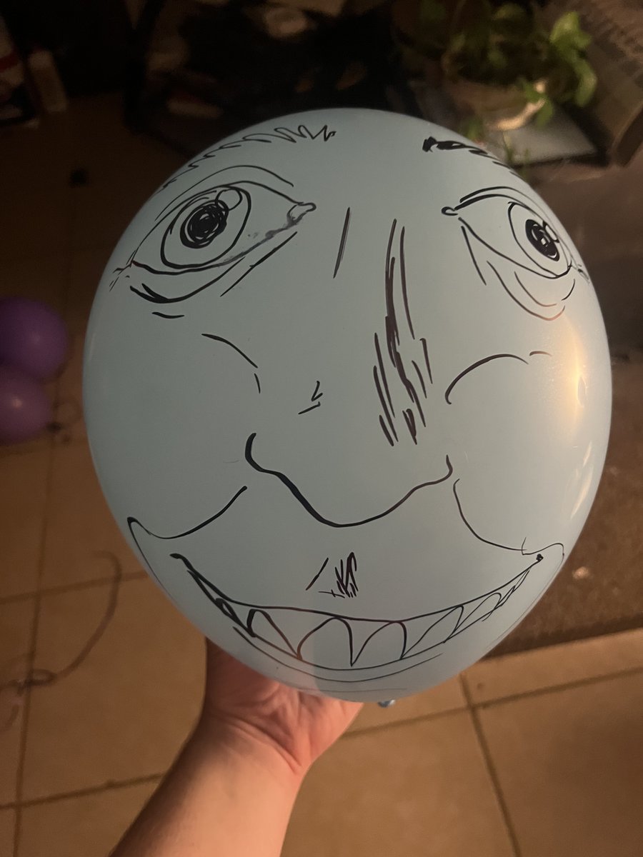 WhatTheWhisp's tweet image. Drew this balloon a face :)