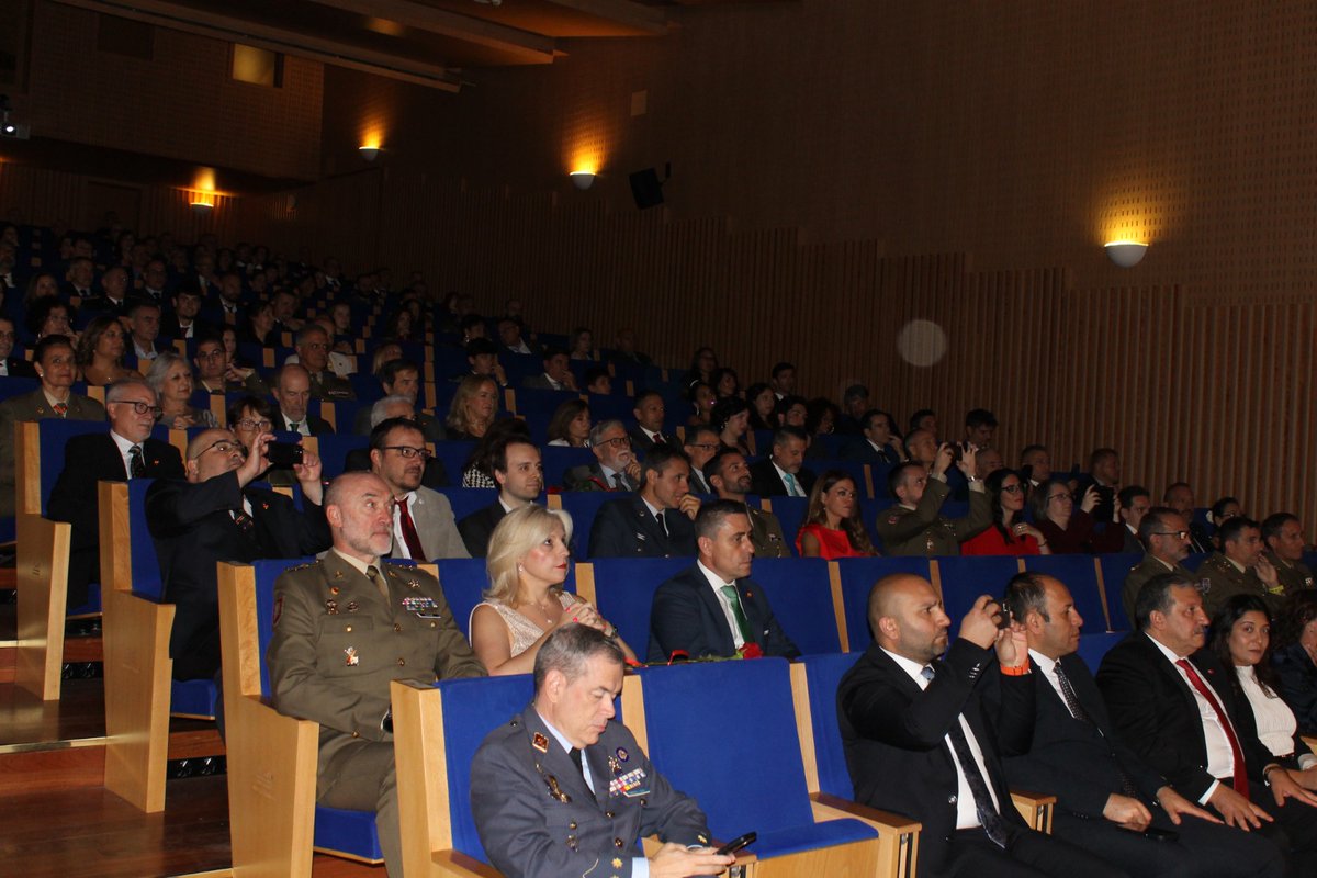 UGFAS_'s tweet image. X UGFAS GALA 2025
Over 160 attendees and representatives 🇪🇸🇵🇹🇮🇹🇨🇭🇹🇷🇬🇷🇺🇾🇨🇺
Panel: Gen. A. Alba,R. Jurado, J. Pinedo(RFEK),J. A. Eguía (WAKO🇪🇸) &amp;amp; J. J. Robles (UGFAS)
Also attended:Kayici Salim (WAKO VP)
An evening marked by camaraderie and UGFAS’s international projection.
#UGFAS