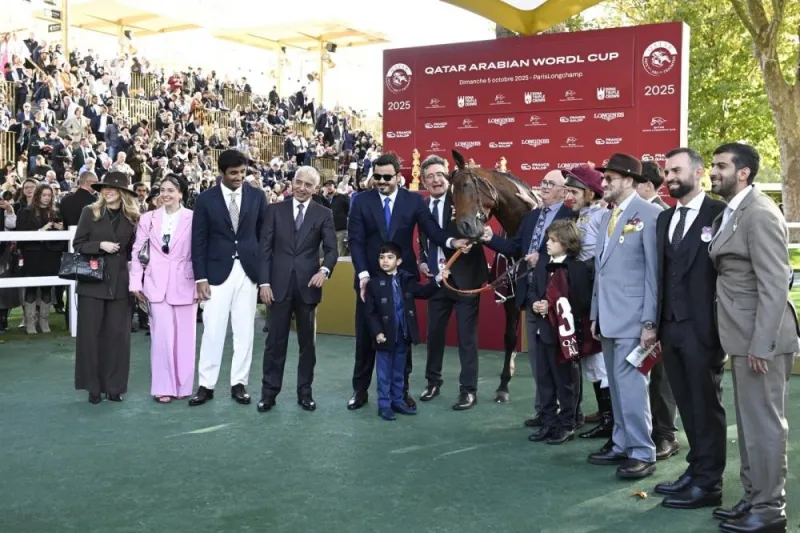 GulfTimes_QATAR's tweet photo. For the third consecutive year, the legendary #AlGhadeer produced a breathtaking performance to retain the Group 1 PA Qatar Arabian World Cup crown on the final day of Qatar Prix de l’Arc de Triomphe at #ParisLongchamp Sunday, reaffirming his dominance in Purebred Arabian racing. #QatarArabianWorldCup
https://t.co/6tku8w4JPl