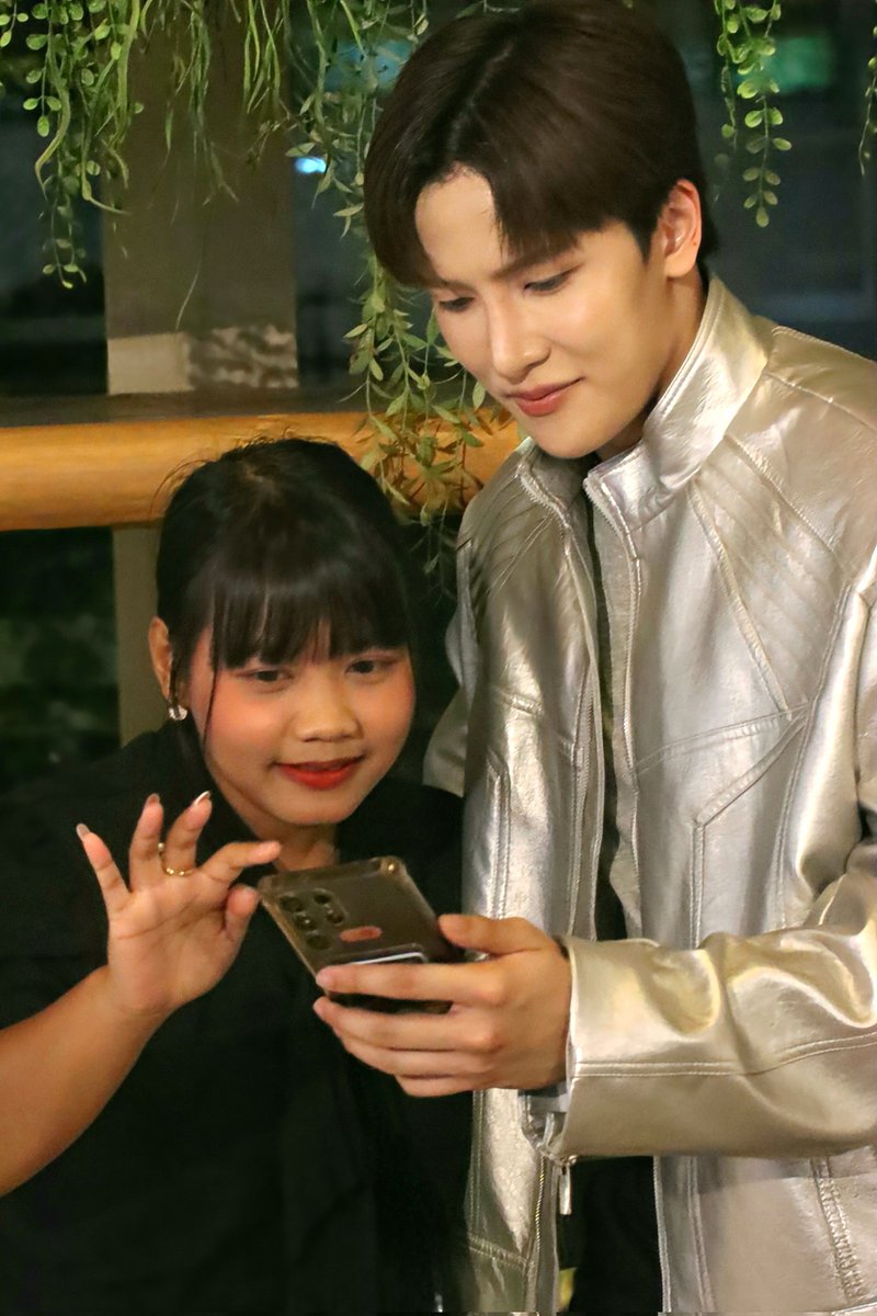 It's 2AM in the morning, and i suddenly miss him after scrolling to my old tiktok videos 🥺