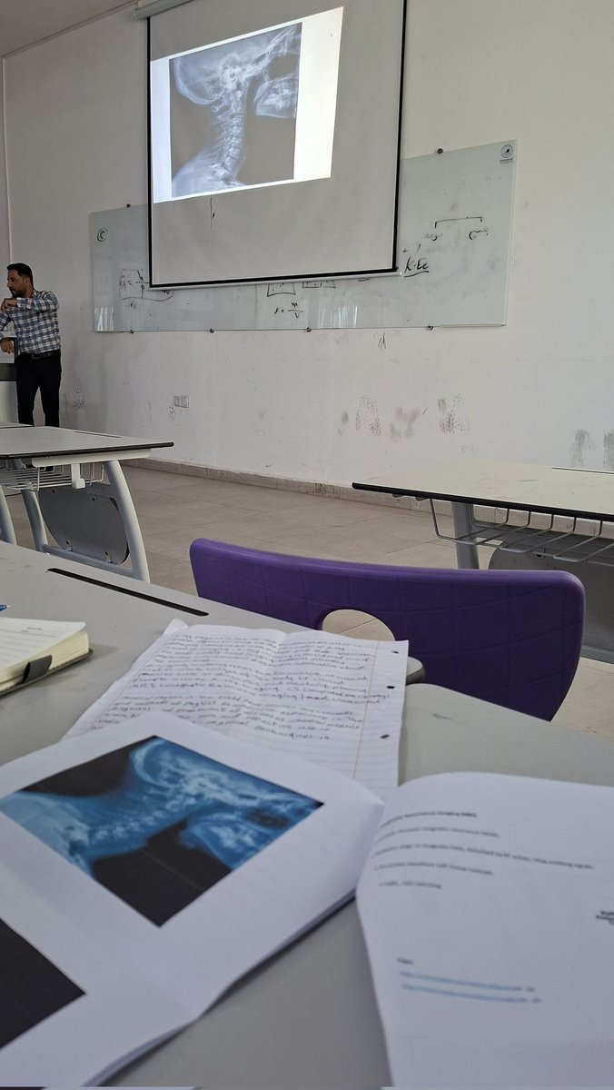 Ahmed2_2_2's tweet photo. اول PRESENTATION
بالثالثة🩻✅️
#Physics #medicalphysics #baghdad #university #XRAY #Medicine #Physicists #Education https://t.co/sJwah8s48C