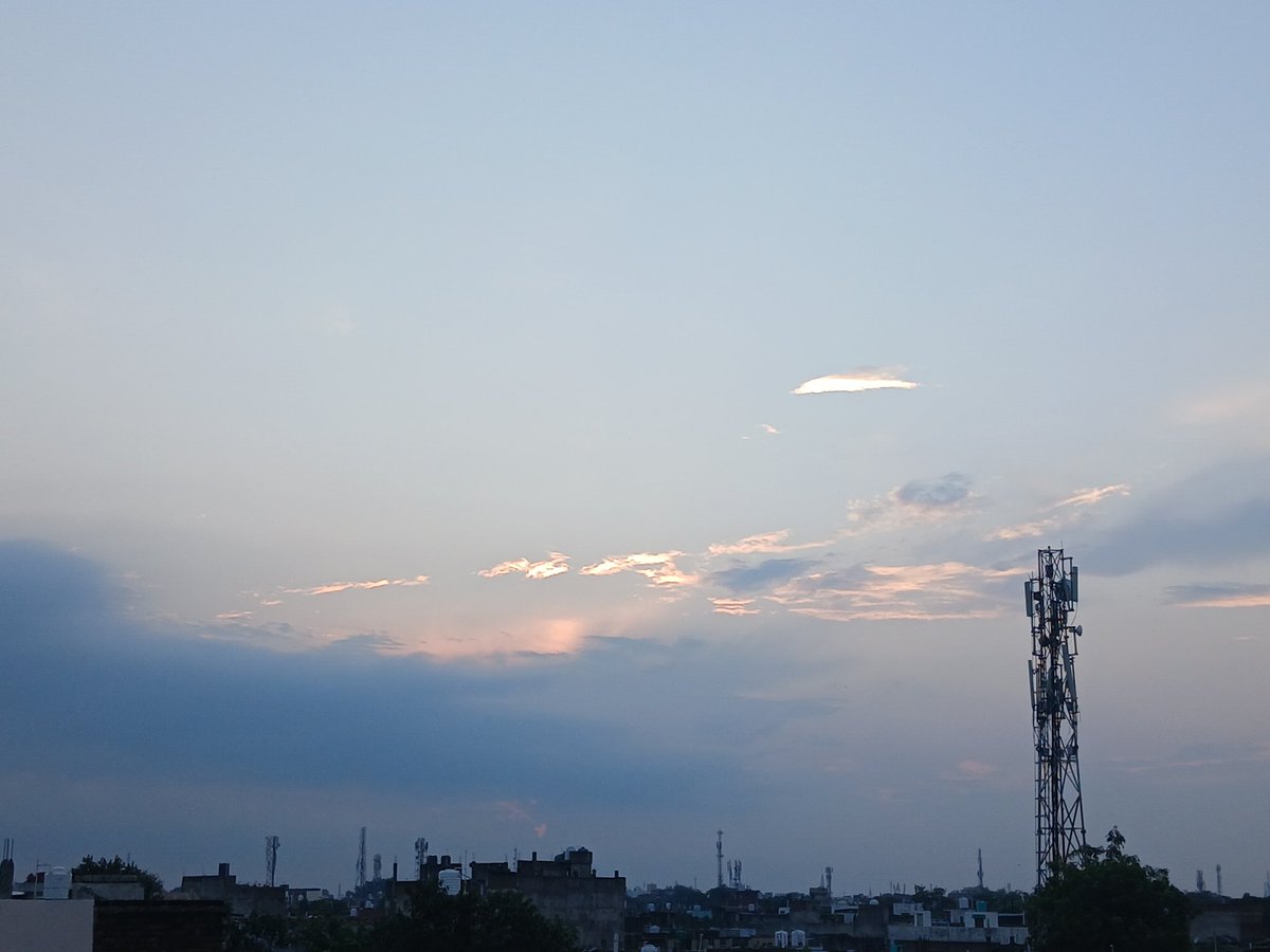 Aditya0478's tweet image. Mid-sems are finally over. Took a short break to breathe, but now it’s time to get back to the grind. Feels good to return to coding, learning, and building again.
#100DaysOfCode #CodingJourney