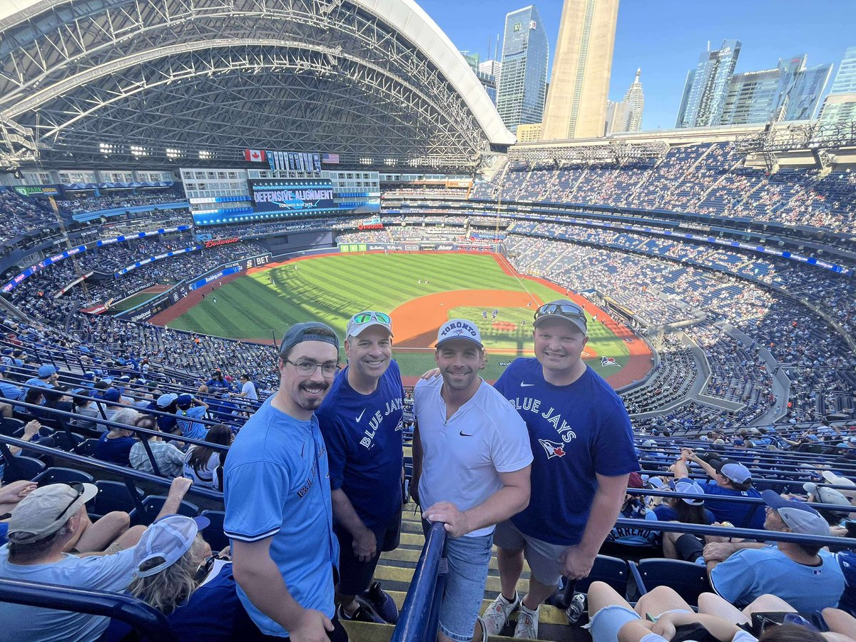 Let’s go Blue Jays!! 🐦