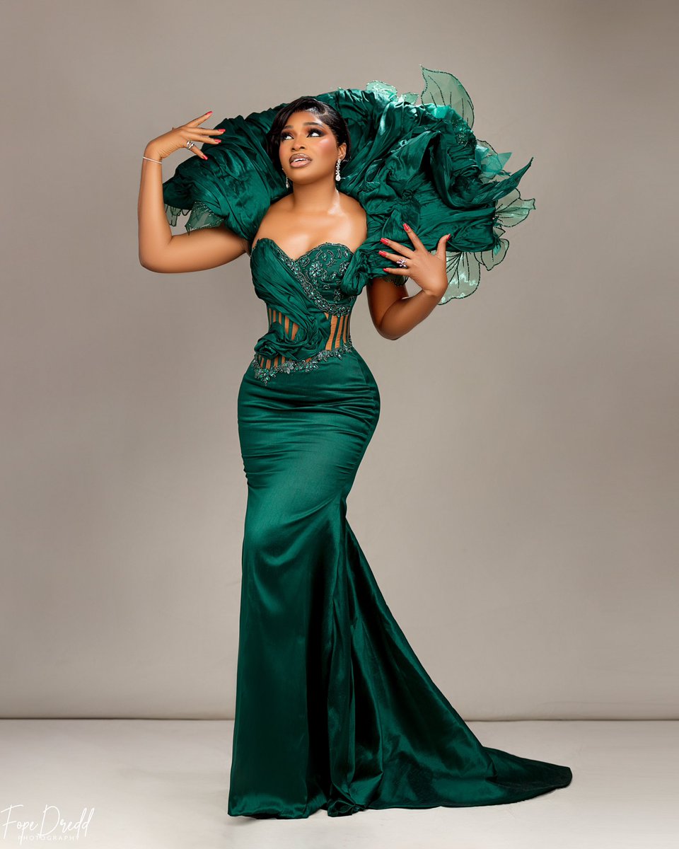 thereal_thelmaa's tweet photo. What a journey. What a lesson. What a woman Iβve become. π
Every step, every test, every tear was worth it.
Iβm walking into my next chapter with grace, gratitude and God.
#ThelmaLawson #SheTribe #BBNaijaSeason10 #Finale https://t.co/K2AIWGXYHR