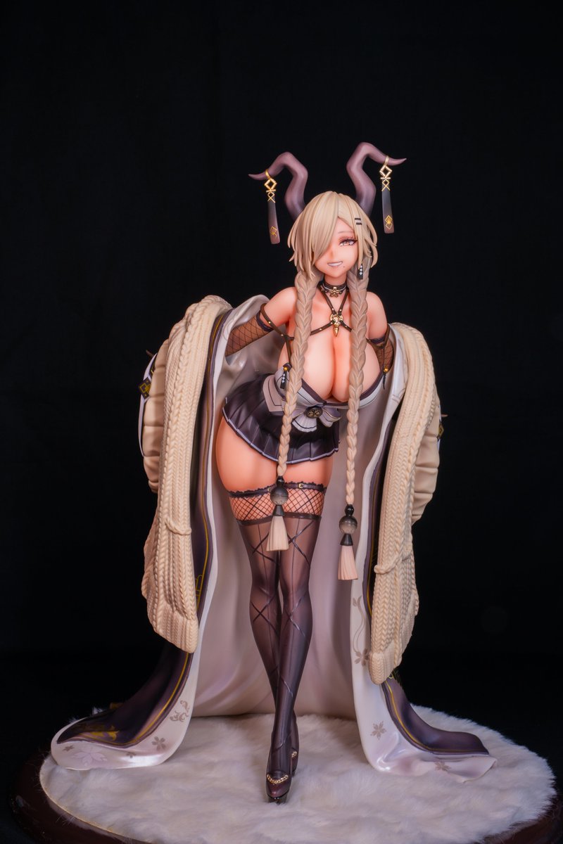 Azur Lane Owari 1/7 Complete Figure.
Brand: Good Smile( GSC).