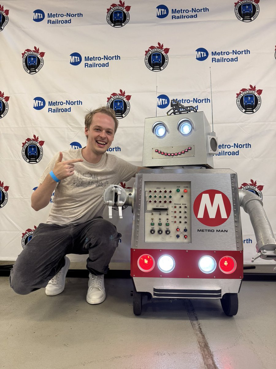 James Giovan tweet media