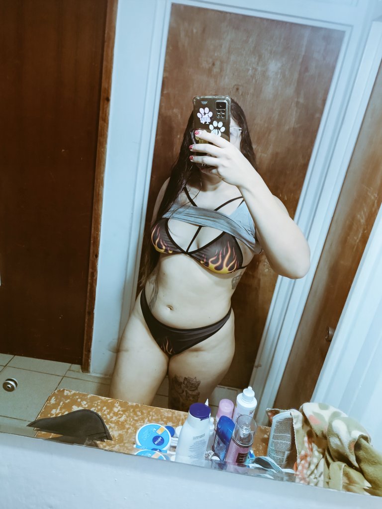 Haru_3019's tweet photo. https://t.co/w3gBPMspG6 #sexylatina #onlyfans  Feliz Domingo 🩵💦 https://t.co/kPEcY6IWhJ
