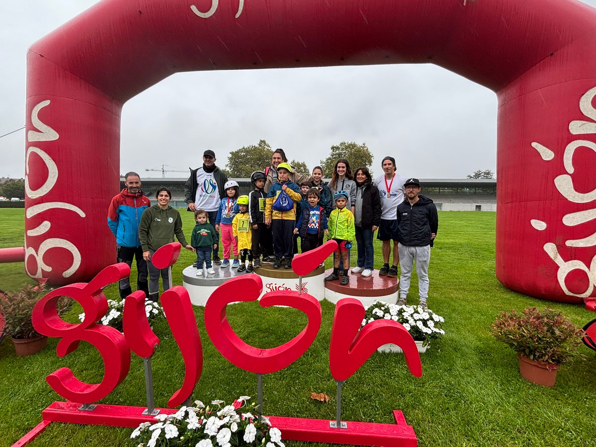 sinlimitesastur's tweet image. ¡Imágenes del fin de semana! Muchísimas gracias a todxs lxs participantes y a la organización por esta tarde tan especial. 🚲🔝❤️

#sinlimites #nadiesequedaatras #inclusion #bici #aprenderjugando #deporteinclusivo