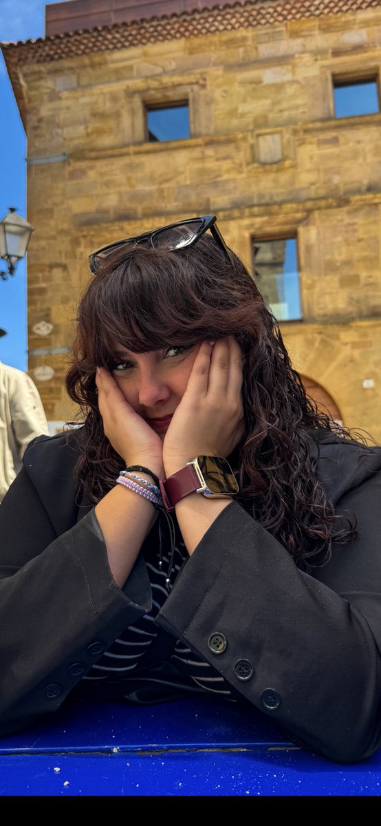 Clockwork_Hoose's tweet image. Muchas felicidades otra vez, chica guapa ✨

Porque un año más, las puestas de sol y los anocheceres se queden cortos cuando estés tú delante y porque este año se cumplan sueños bonitos 💫

Gracias por ser casita y por compartir vida conmigo 🤍

@lufleurbing te amo