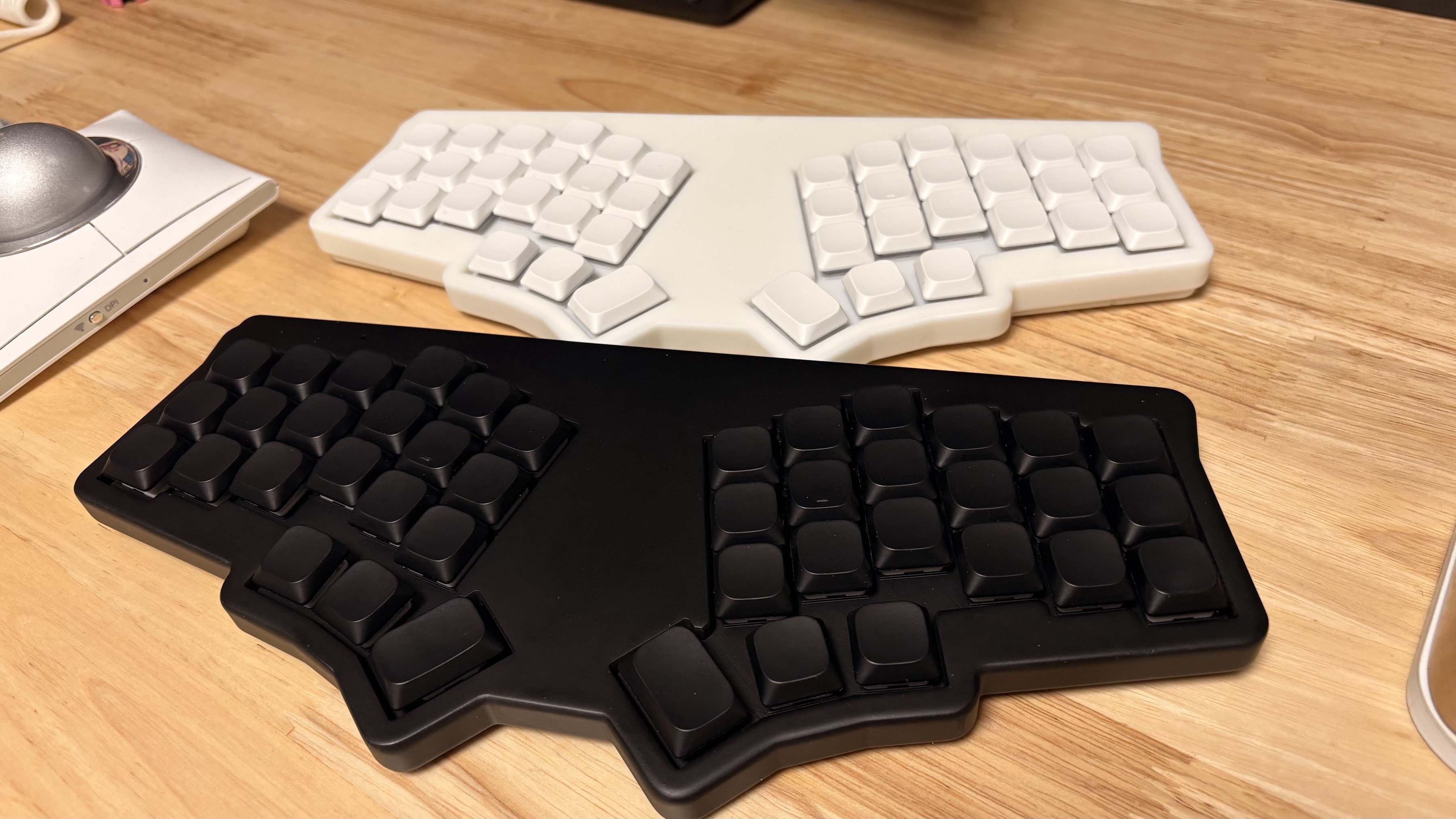 キーボード sCAT キーボード 24 Poseidon ZX | Tt eSPORTS ゲーミングキーボード