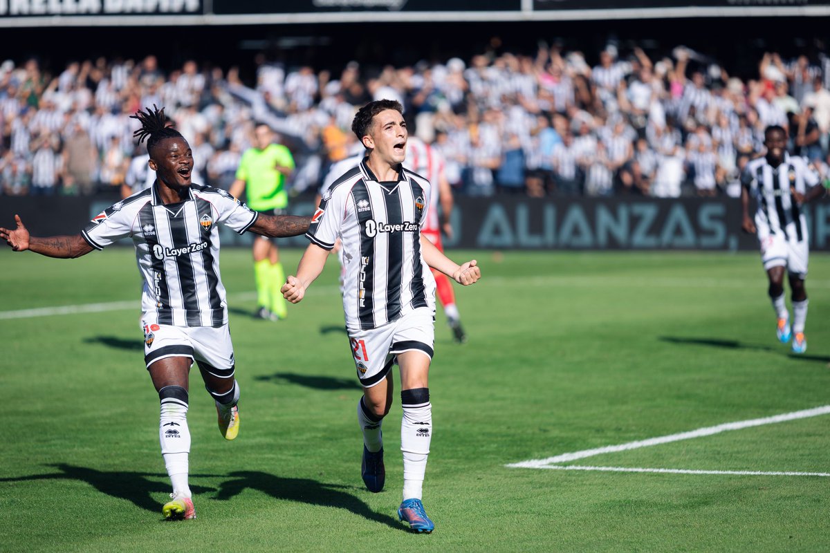 adrianbarri tweet media