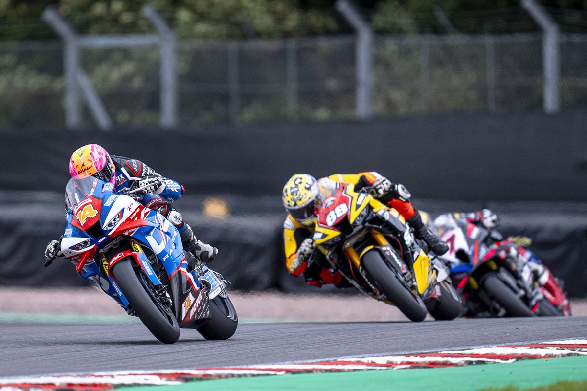 DAO Racing tweet media