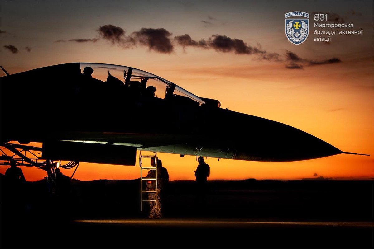 We continue our fight. Day and night.
#StandWithUkraine 🇺🇦

📷: 831st Tactical Aviation Brigade