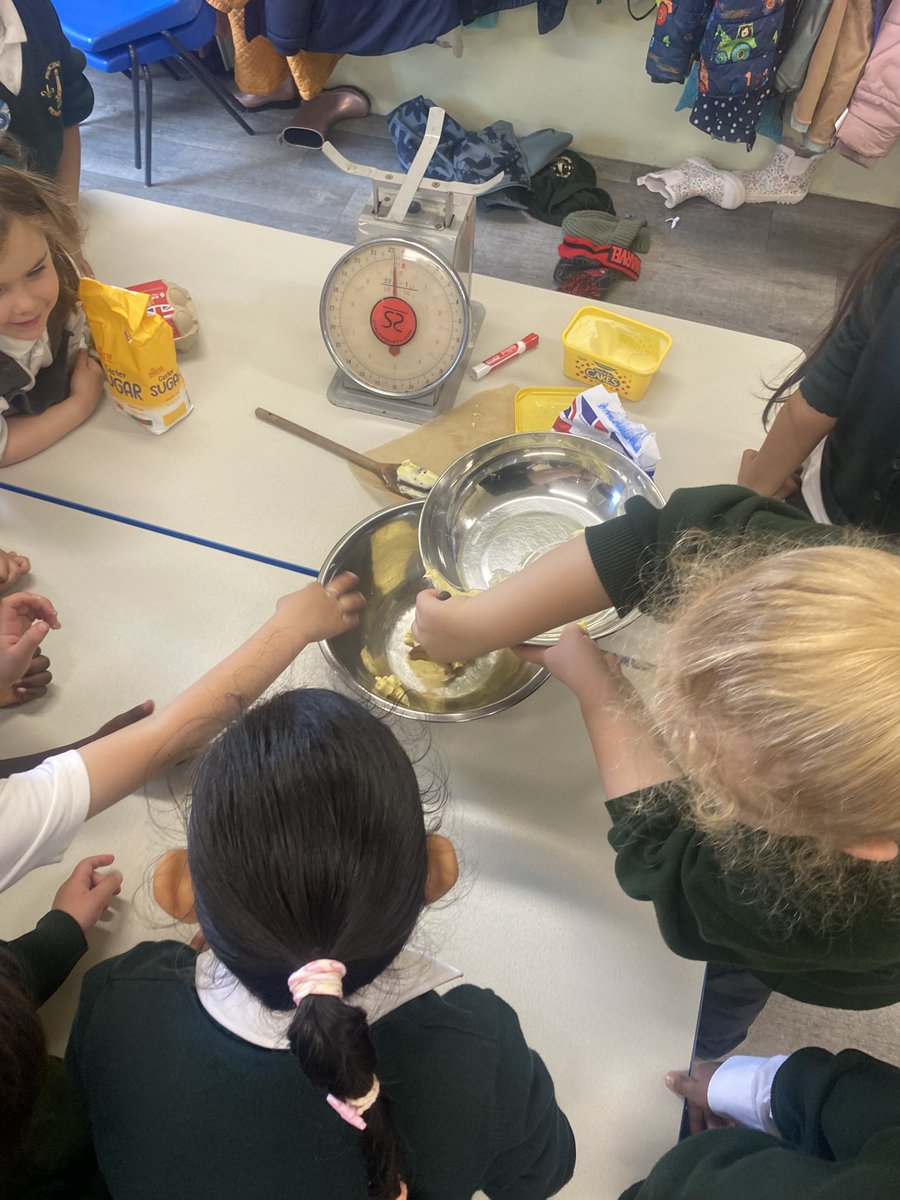 Little Mays EYFS tweet media