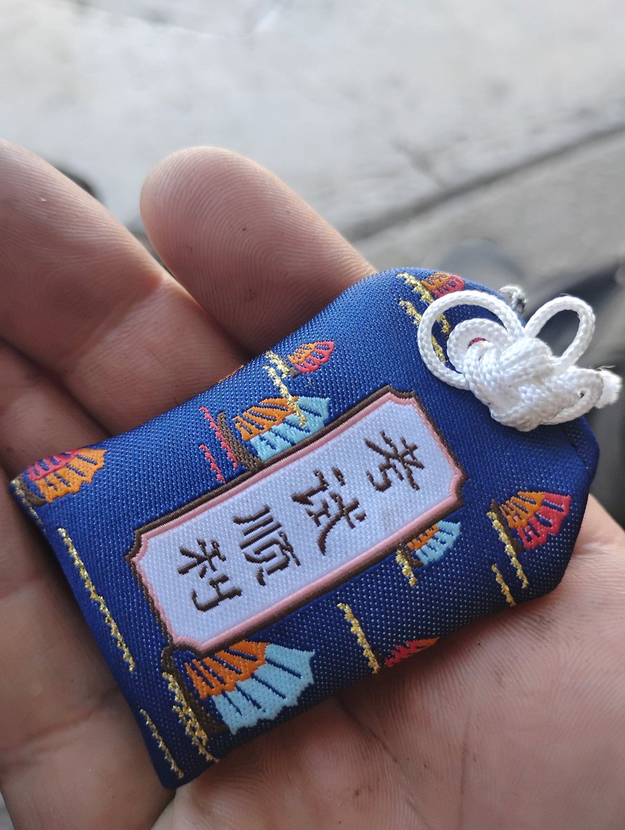 Your_Highne5usD's tweet image. C rom #captin