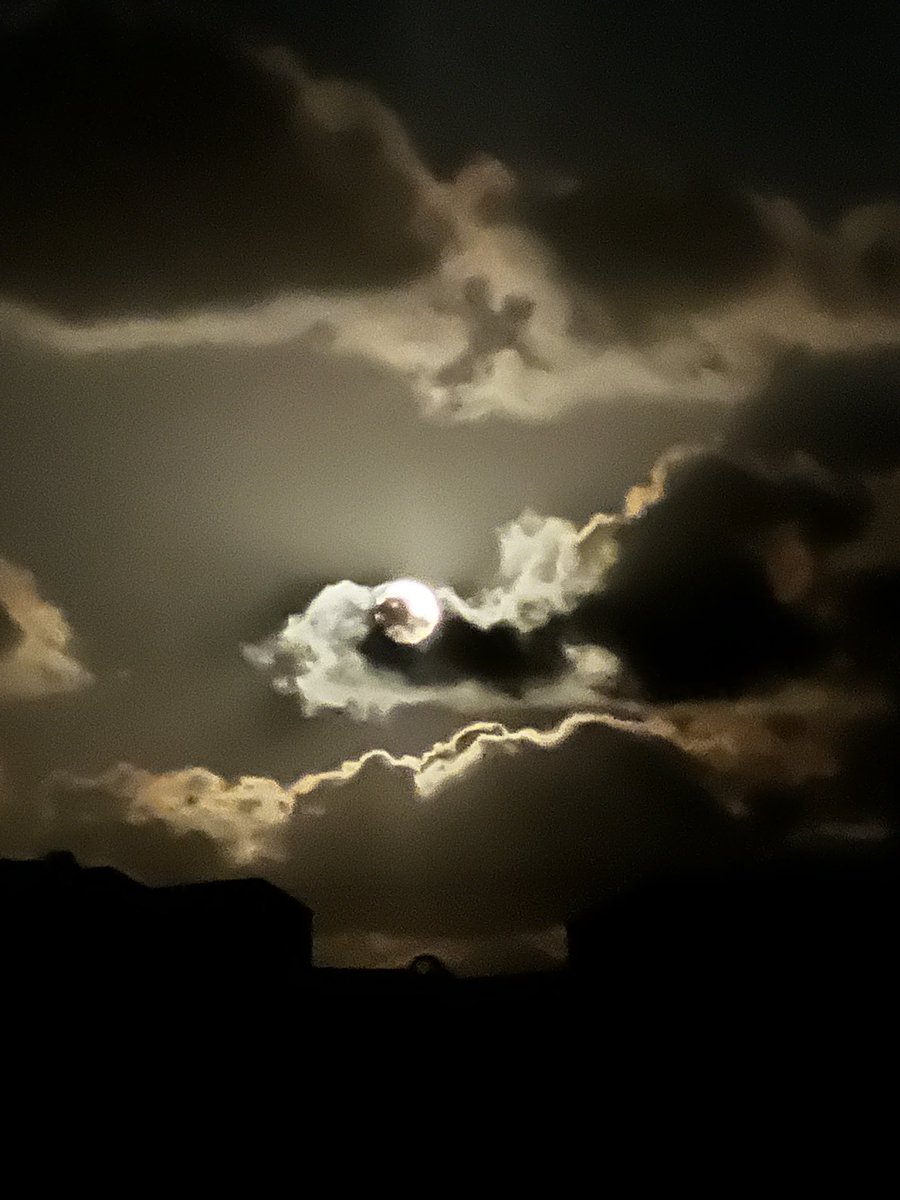 reiko98971's tweet image. #0430
 #TimeMaster
 #🌝
 #skylove
 #cloudLove 
おはようございます🦋
  #井戸神祓