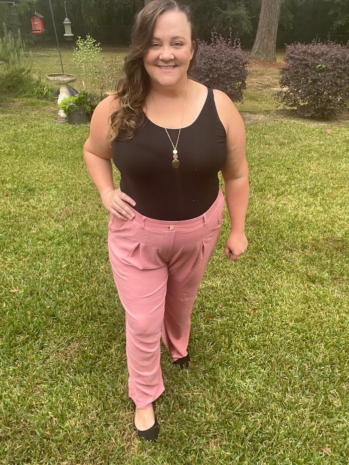 Now serving as editor-in-chief of #MGA’s literary magazine, Macon native, Army veteran, and full-time graduate student Lauren Faulkner is using her talents to shape stories, strengthen her craft, and define her professional calling. 

Meet Faulkner: bit.ly/FGLaurenFaulkn…