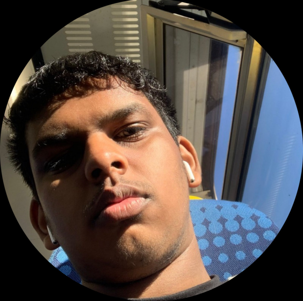 symetri tweet media