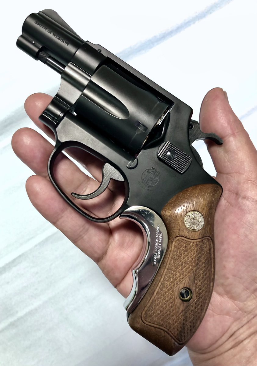 #スナブノーズが好き
タナカ  S&amp;W  M36 チーフスペシャル 1966年アーリーモデル  HW  ガスガン