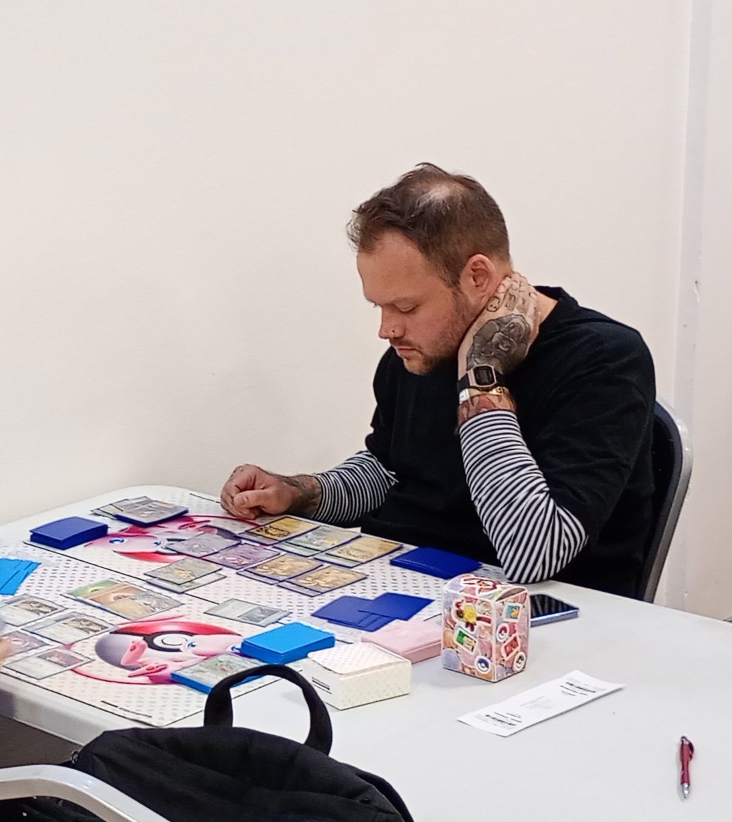 Top 4 at the Hungarian National cup.
Fun deck, but most opponents won’t let you go second, and with this build it’s a bit hard to go first.
Cards to consider : 
Scrapper 
CC
Bundle