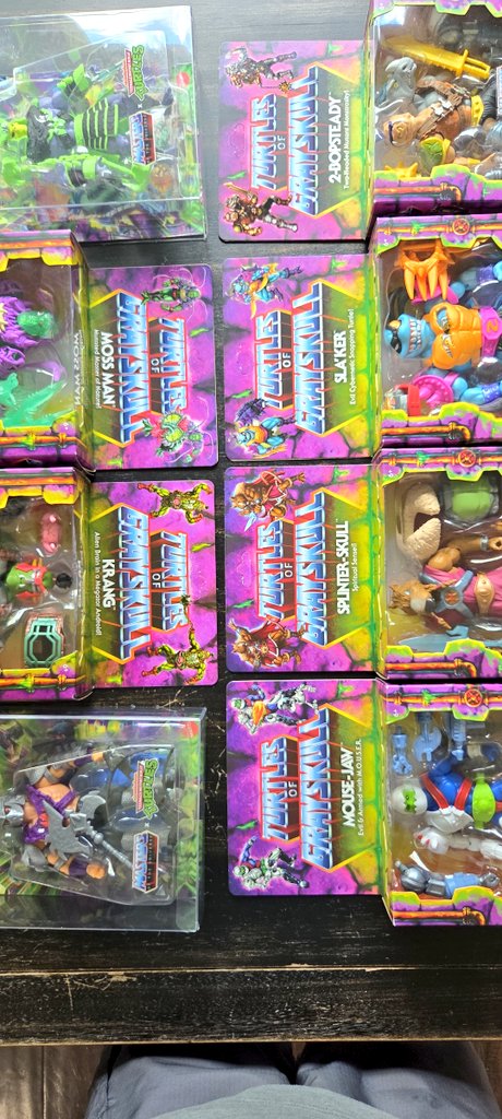 eric_flathers's tweet image. Thinning things out! Anyone interested these are MOC &amp;amp;MIB! Each carded figure has a case! Accepting offers! DM me
#TurtlesOfGrayskull #Motu #CHC