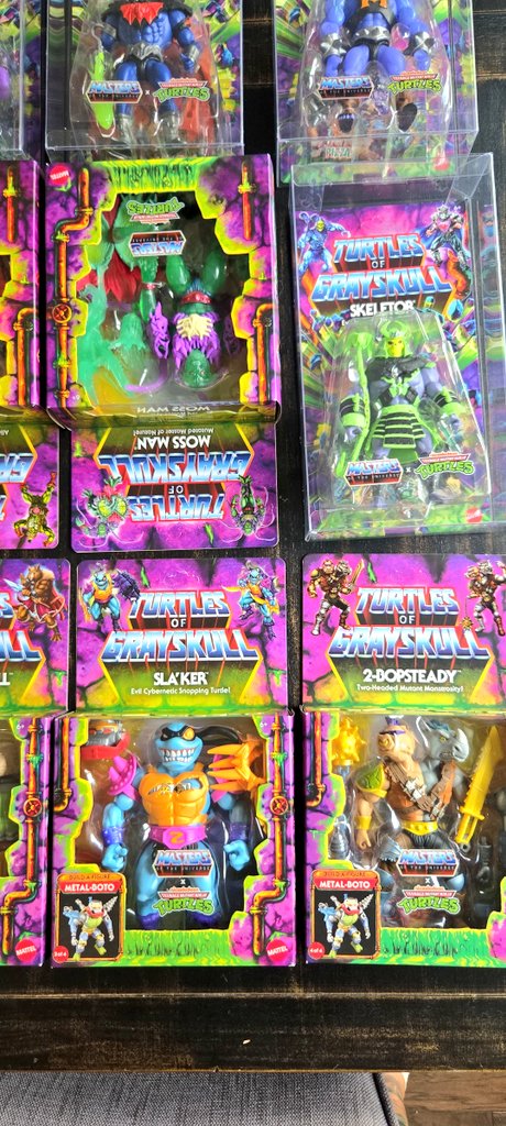 eric_flathers's tweet image. Thinning things out! Anyone interested these are MOC &amp;amp;MIB! Each carded figure has a case! Accepting offers! DM me
#TurtlesOfGrayskull #Motu #CHC