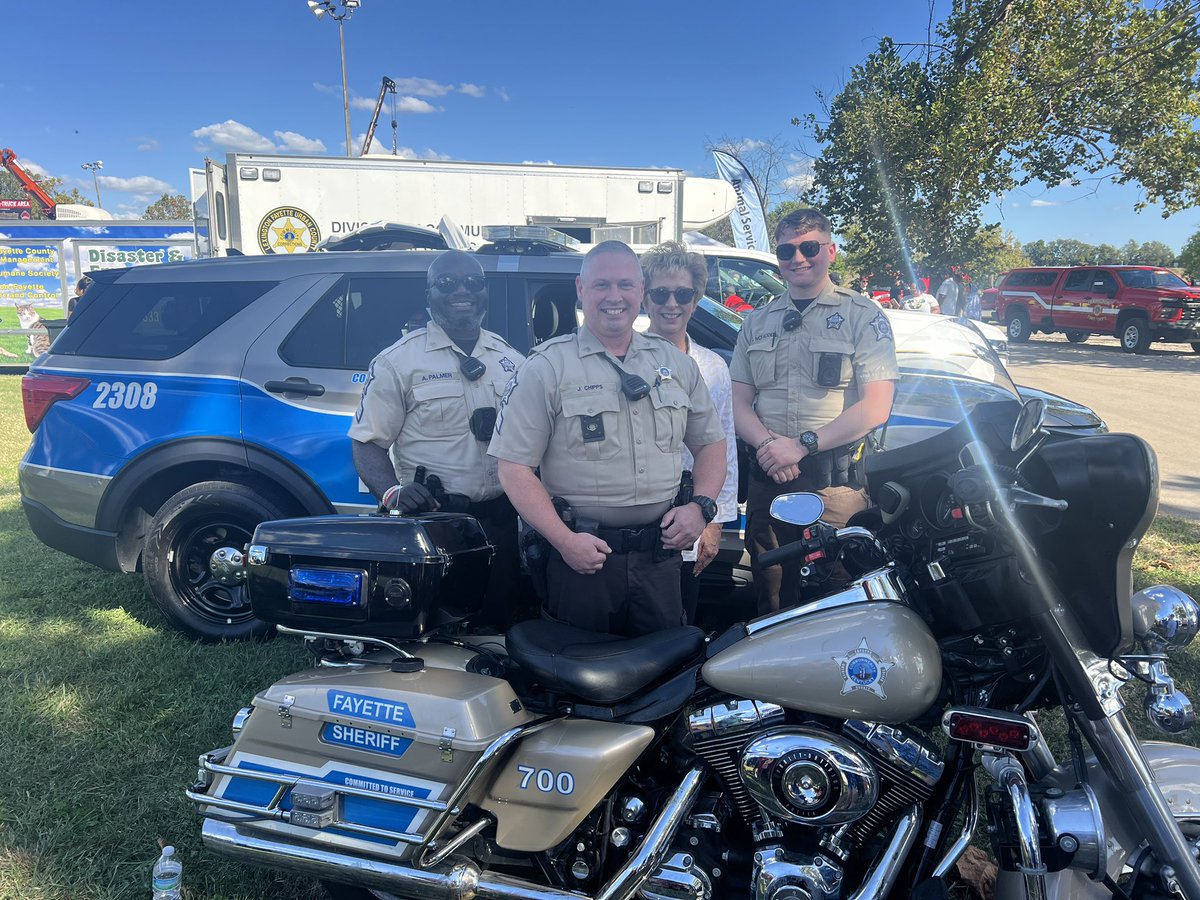 SheriffWitt's tweet photo. We are having a great time visiting with members of our community and future public safety partners at the Lexington Fire Prevention Festival! This event is at Madterson Station today until 6 pm! Come on out if you can!

#livingmicah68 https://t.co/vJcdvg3JzS