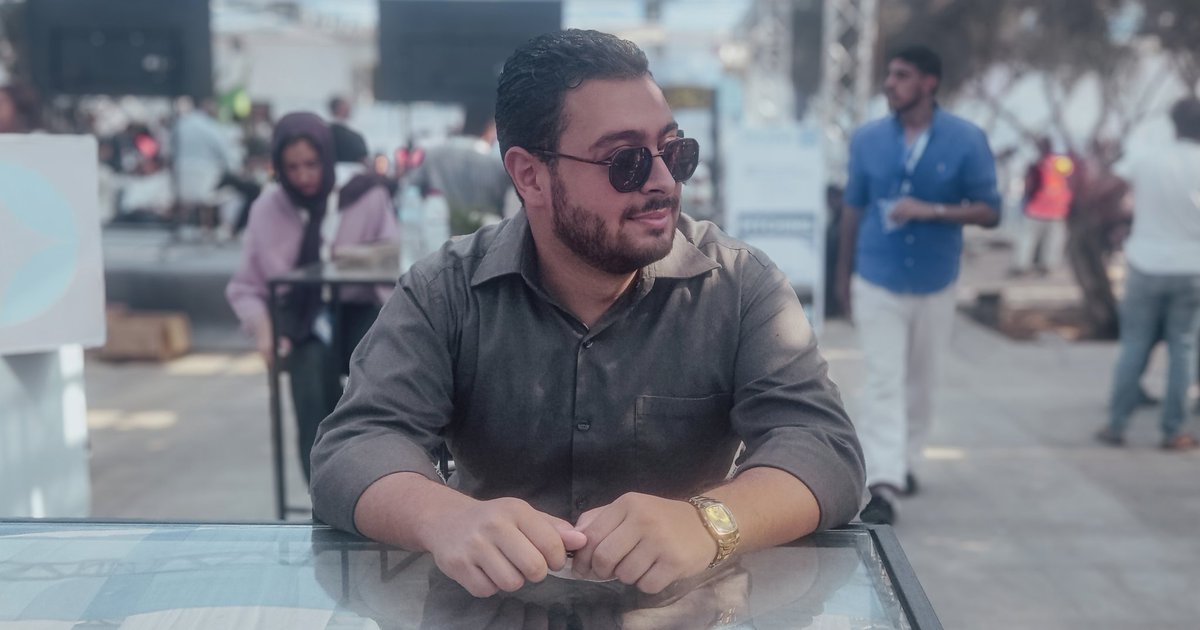 الفكرة تكمن دائماً في الزاوية التي لا يراها الجميع. تعمّق