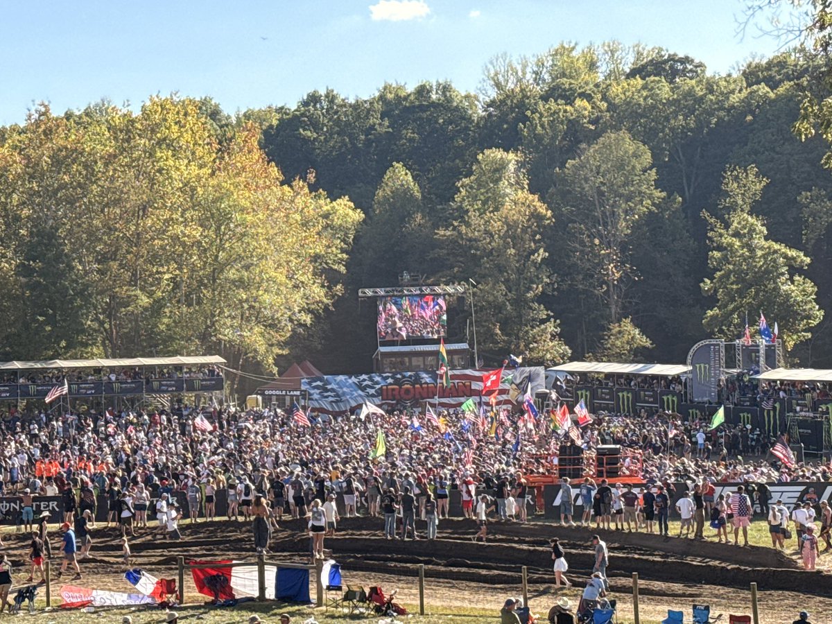 jacobsaylor198's tweet image. Team races are fun.