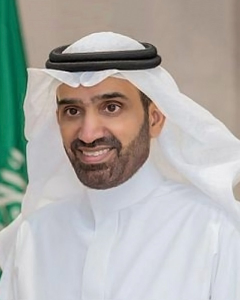 rowaf090's tweet photo. افسم بالله ان ولاة امورنا الله يحفظهم مو مقصرين معانا بس فيه وزراء غير مهنين مثل أحمد الراجحي حارب البطالة بمصر والهند وبنقلادش ووضفهم عندنا بالسعودية #يزيد_الراجحي_يوضح https://t.co/b14Kx1l3ar