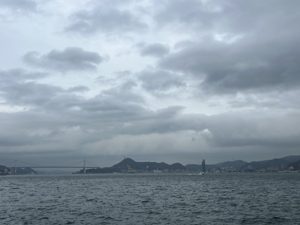 おはようございます☀️
今日も朝陽を感じながら、前進です🍀

#今日の積み上げ
■プログ記事を1本書く📝
■SNSを組み替える🔥

時間はかけがえのない宝物😄
今この瞬間を大切に、笑顔でスタート♪

明るく 楽しく 元気よく✨
本日も素敵な1日を〜🌈

#継続は力なり #継続 #夢