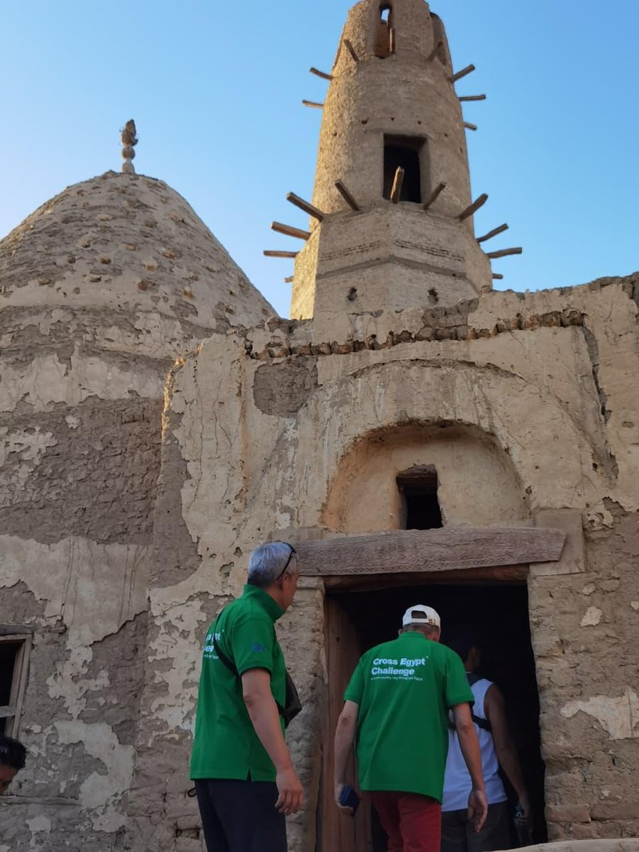 CrossEgypt's tweet image. Recap of day 4, The longest day of CEC 2025.
A 450 KM ride from Bahareya Oasis to Dakhla Oasis, filled with beautiful sightseeing and scenery. The riders sure did have a blast and made the best of it. 
#CEC2025