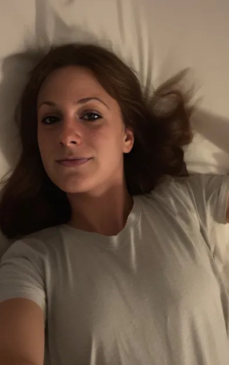 Miiss_Sosso_'s tweet image. Bonsoir à tous 

#goodnight #GoodVibesTwitterWorld